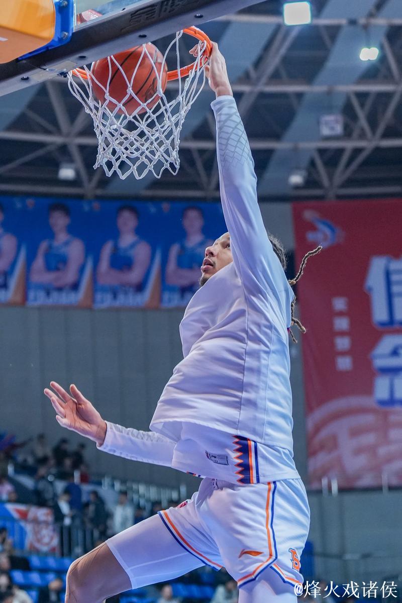 CBA-洛夫顿双双表现抢眼,古德温高效助力上海久事击败北京控股 CBA-洛夫顿双双表现抢眼,古德温高效助力上海久事击败北京控股